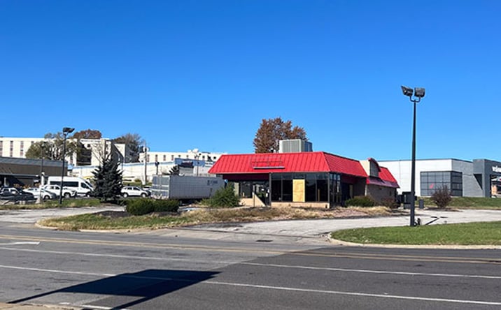 Pictures of Retail property located at 16800 E. Gudgell Road, Independence, MO 64055 for sales - image #1