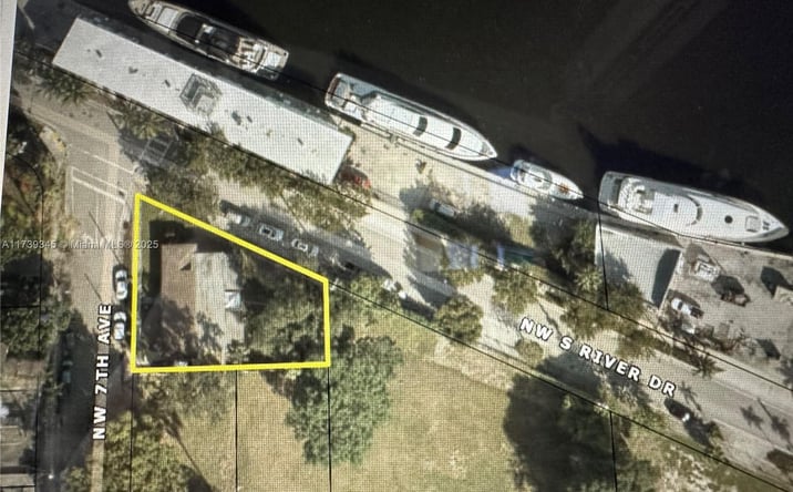 Pictures of Multifamily property located at 325 NW 7th Ave, Miami, FL 33128 for sales - image #1