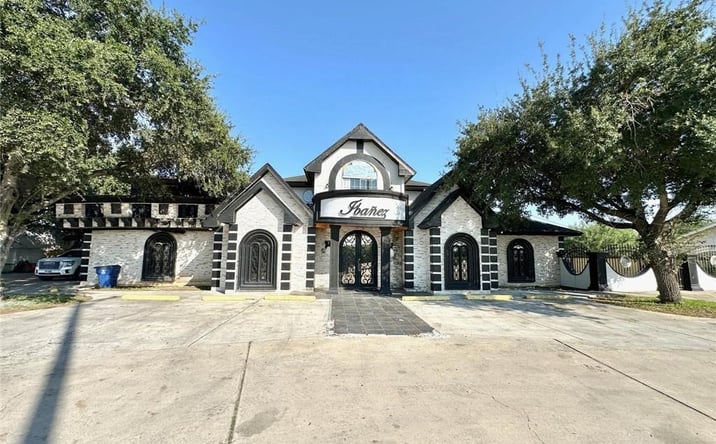 Pictures of Retail property located at 4500 N Fm 493 Road, Donna, TX 78537 for sales - image #1