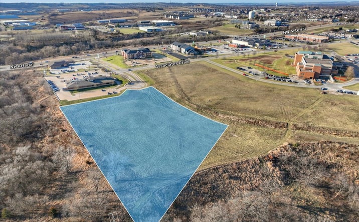 Pictures of Land property located at Associates Drive, Dubuque, IA 52002 for sales - image #1