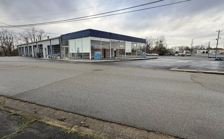 Pictures of Retail, Industrial, Special Purpose property located at 708 W Spring St, Cookeville, TN 38501 for sales - image #1