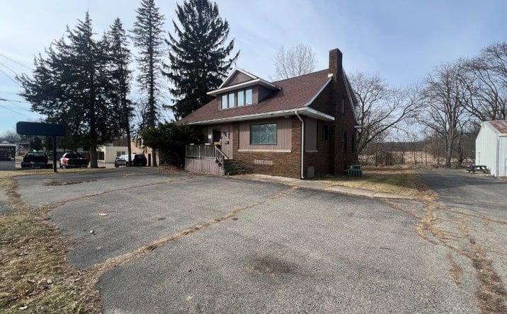 Pictures of Office, Retail property located at 3140 Francis St, Jackson, MI 49203 for sales - image #1