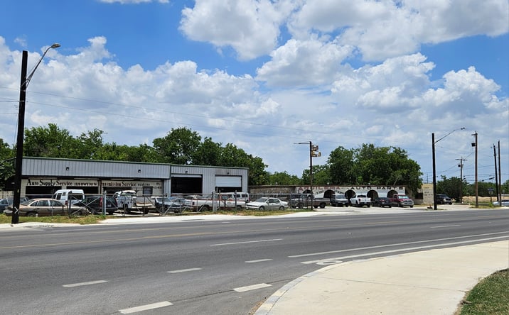 Pictures of Business for Sale, Industrial, Land property located at 1119 Old Hwy 90 W, San Antonio, TX 78237 for sales - image #1