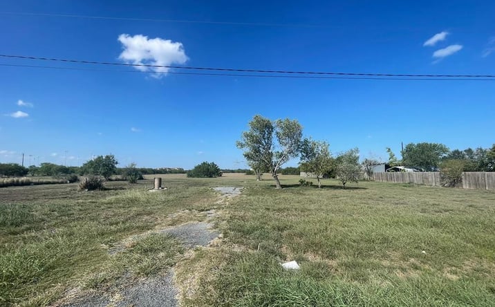 Pictures of Land property located at 1915 E Stenger St., San Benito, TX 78586 for sales - image #1
