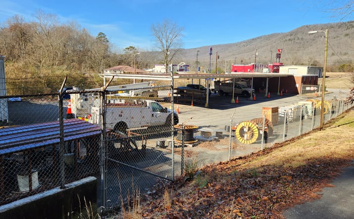 Pictures of Industrial property located at 325 Fairchild Street, Harriman, TN 37748 for sales - image #1