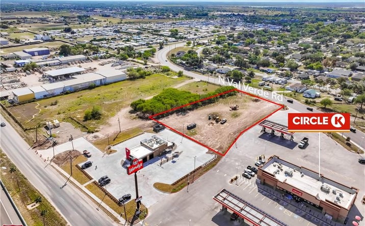 Pictures of Land property located at 943 W Expressway 83, Donna, TX 78537 for sales - image #1