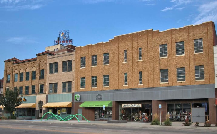 Pictures of Office, Retail property located at 627 S Kansas Ave, Topeka, KS 66603 for sales - image #1