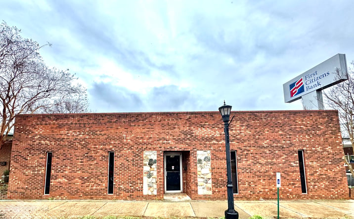 Pictures of Hospitality, Industrial, Mixed Use, Office, Retail property located at 146 S 562, Landrum, SC 29356 for sales - image #1
