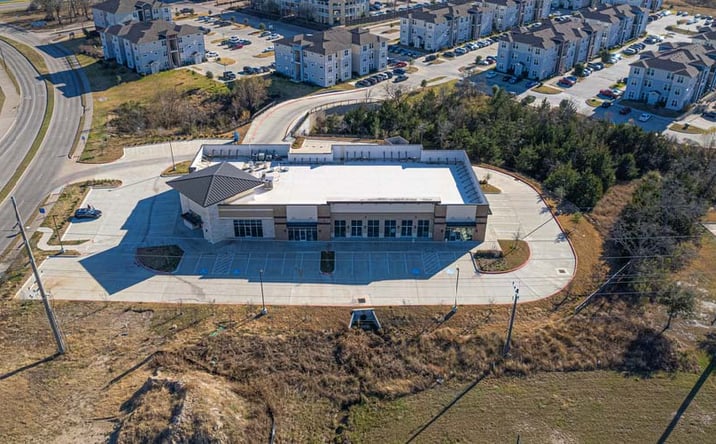 Pictures of Retail property located at 3004 Holleman Dr S, College Station, TX 77845 for sales - image #1