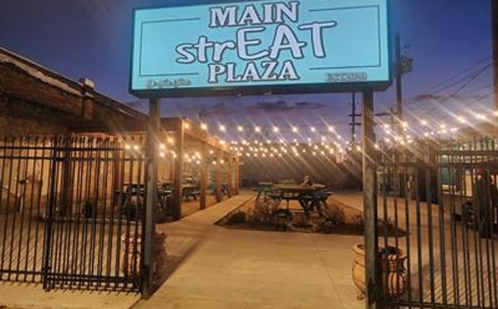 Pictures of Special Purpose property located at 215-219 Main St., Jacksonville, TX 75766 for sales - image #1