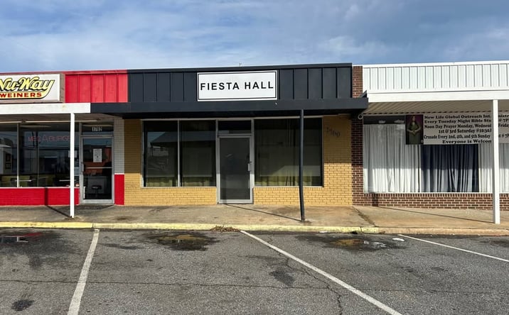 Pictures of Mixed Use, Retail property located at 1758A Watson Blvd, Warner Robins, GA 31093 for sales - image #1