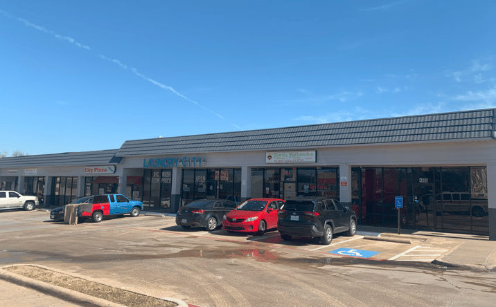 Pictures of Retail property located at 4008 - 4030 N Belt Line Rd, Irving, TX 75038 for sales - image #1