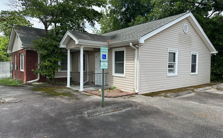 Pictures of Office property located at 215 John St, Lake City, SC 29560 for sales - image #1