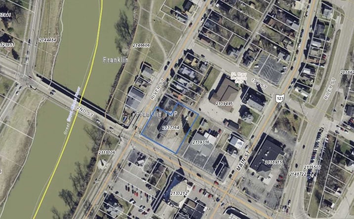 Pictures of Retail property located at 140 S River St, Franklin, OH 45005 for sales - image #1