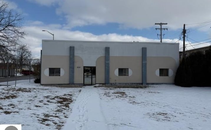 Pictures of Office property located at 414 N State, Alma, MI 48801 for sales - image #1
