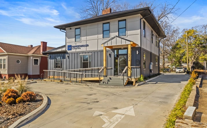 image of property at 204 MILLS AVE Greenville SC 29605-4020