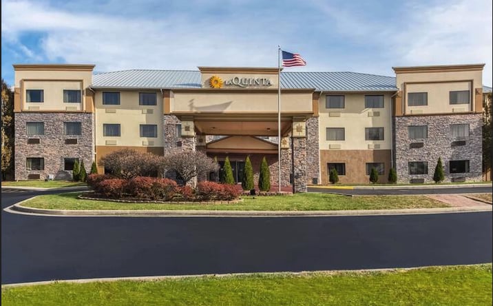 Pictures of Hospitality property located at 2540 University Blvd, Fairborn, OH 45324 for sales - image #1
