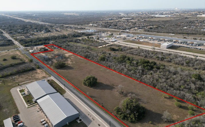 Pictures of Land, Mobile Home Park, Multifamily, Retail property located at 9754 Southton Rd, San Antonio, TX 78223 for sales - image #1