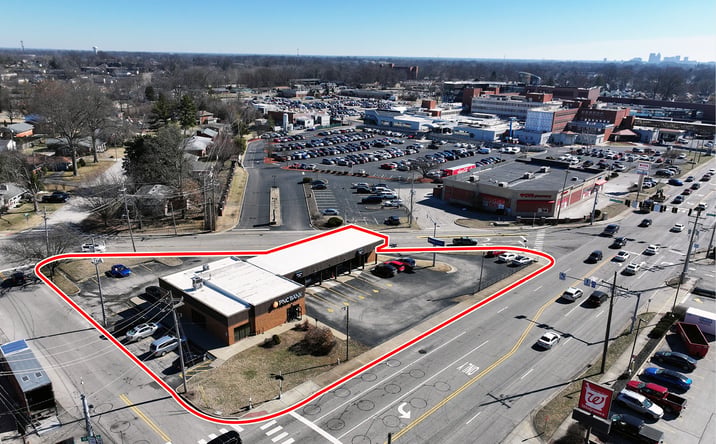 Pictures of Retail property located at 2014 State St, New Albany, IN 47150 for sales - image #1