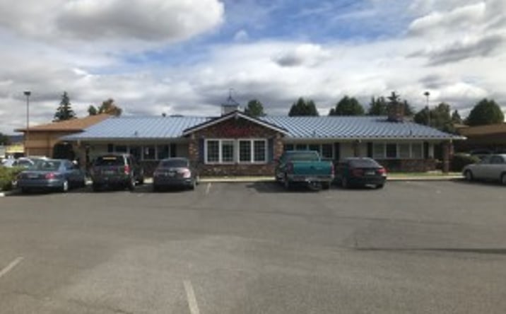 Pictures of Retail property located at 2000 Biddle Rd, Medford, OR 97504 for sales - image #1