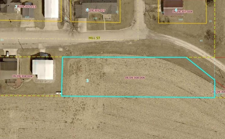 Pictures of Land property located at Hill Street, Carroll, IA 51401 for sales - image #1