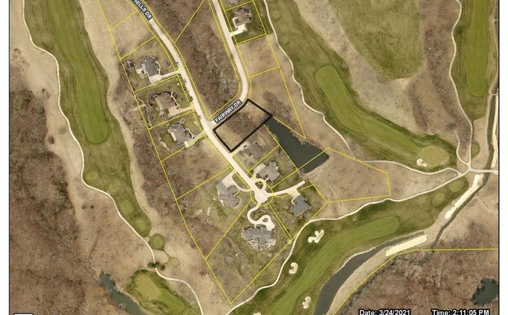 Pictures of Land property located at Lot 52 Oak Hills Drive, Burlington, IA 52601 for sales - image #1