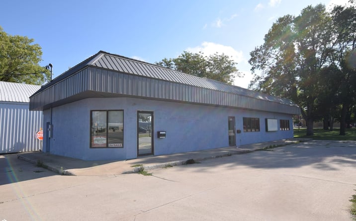 Pictures of Office, Retail property located at 223 Central Avenue W, Clarion, IA 50525 for sales - image #1