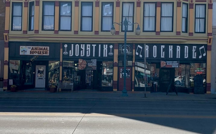 Pictures of Retail, Land property located at 712 714 716 Main, Keokuk, IA 52632 for sales - image #1