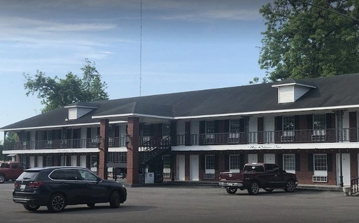 Pictures of Hospitality, Business for Sale property located at 600 US-61, Portageville, MO 63873 for sales - image #1
