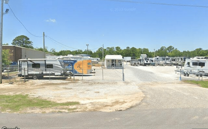 image of property at 8437-59 Foley AL 36535
