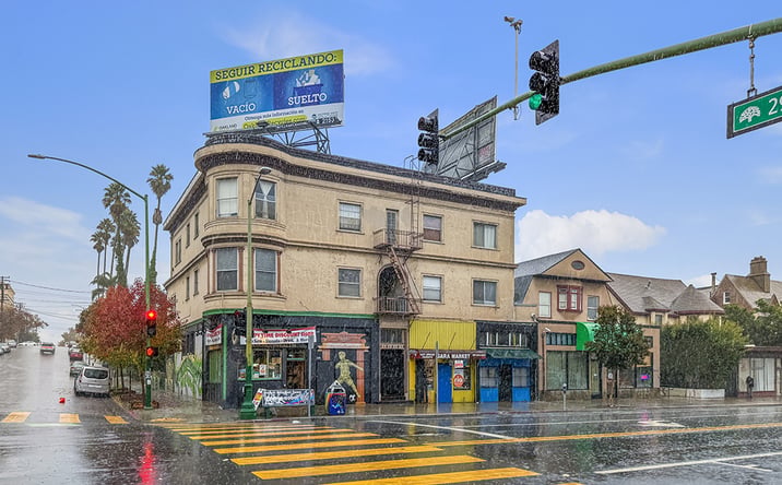 image of property at 2874 TELEGRAPH AVE Oakland CA 94609