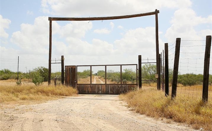 Pictures of Land property located at 0 Loma Blanca Road, Roma, TX 78584 for sales - image #1