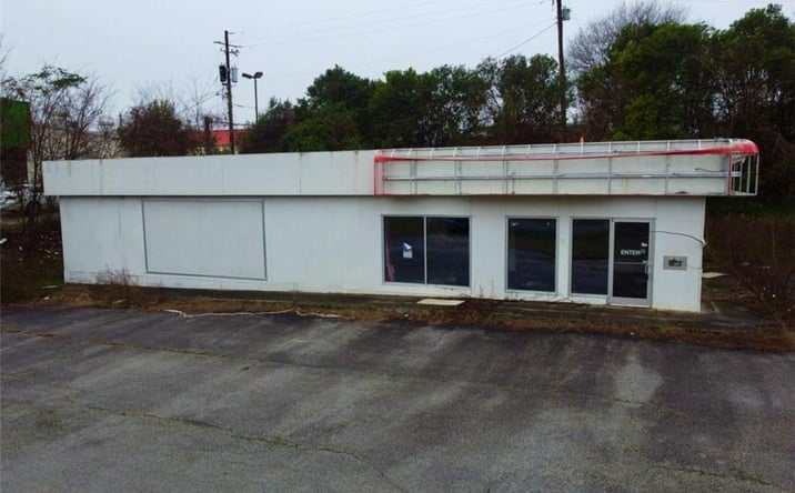 Pictures of Retail property located at 205 N Bradford St, Wrightsville, GA 31096 for sales - image #1