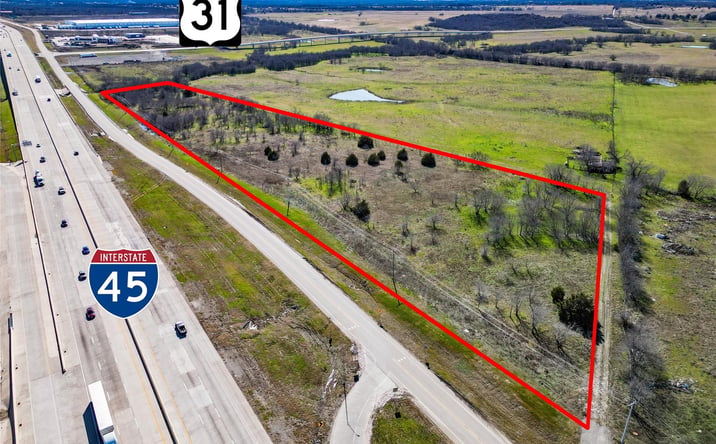 Pictures of Land property located at TBD 11.54 Acres I-45 Frontage Road, Corsicana, TX 75109 for sales - image #1
