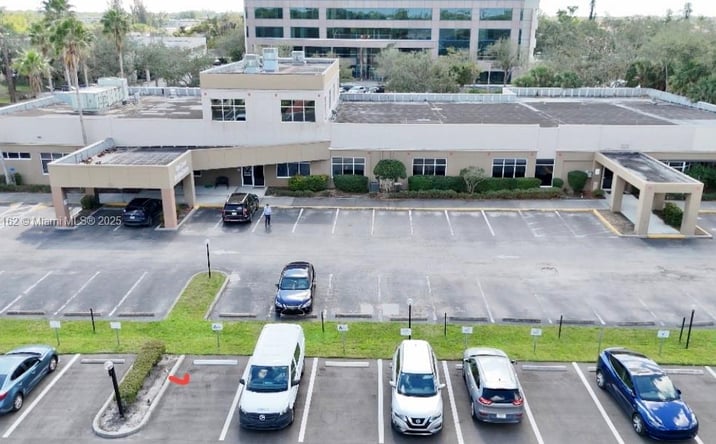 Pictures of Office property located at 12731 New Brittany Blvd, Fort Myers, FL 33907 for sales - image #1