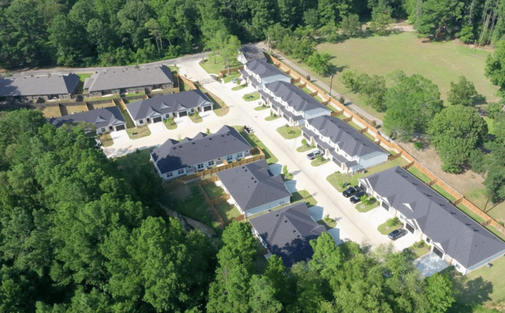 Pictures of Multifamily property located at 1011 McClenny Dr, Tyler, TX 75703 for sales - image #1