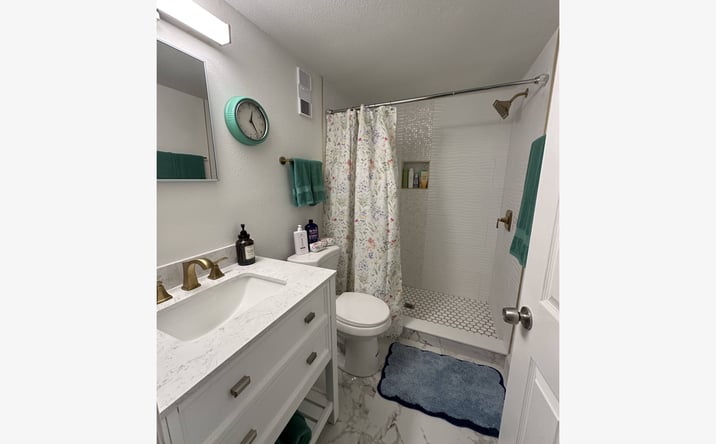 Pictures of Multifamily property located at 650 W Pope Rd, St. Augustine, FL 32080 for sales - image #1