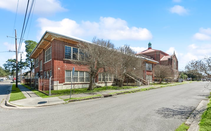 Pictures of Mixed Use property located at 1901 St Roch Ave, New Orleans, LA 70117 for sales - image #1