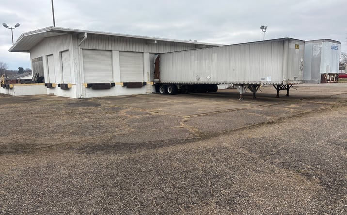Pictures of Industrial property located at 123 Lee St, Belpre, OH 45714 for sales - image #1