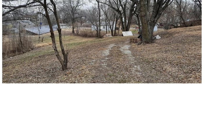 Pictures of Land, Multifamily property located at 325 A Street, St Joseph, MO 64501 for sales - image #1