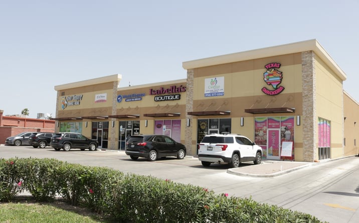Pictures of Retail property located at 600 N Main Street, Donna, TX 78537 for sales - image #1