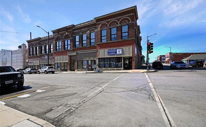 Pictures of Office property located at 100 S 5Th Street, Leavenworth, KS 66048 for sales - image #1