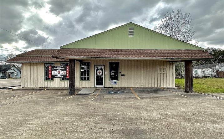 Pictures of Land property located at 901 N Ben Jordan Street, Victoria, TX 77901 for sales - image #1