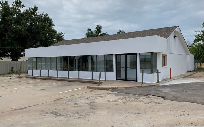 Pictures of Office, Retail property located at 10116 NW 10th St, Oklahoma City, OK 73127 for sales - image #1