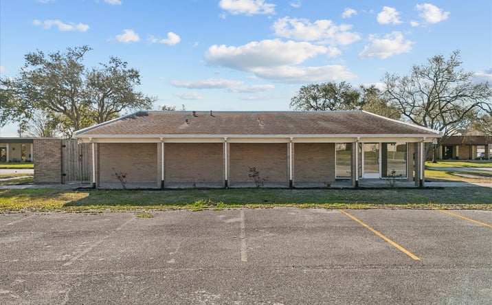 Pictures of Office, Special Purpose property located at 6502 Memorial Dr, Texas City, TX 77591 for sales - image #1