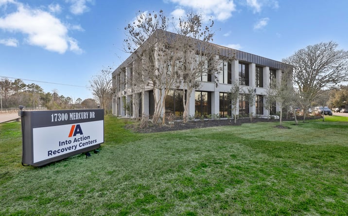 Pictures of Mixed Use, Office, Retail property located at 17300 Mercury Dr, Houston, TX 77058 for sales - image #1