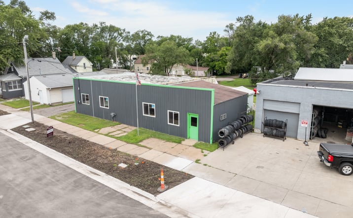Pictures of Industrial, Office property located at 440 W Parker St, Waterloo, IA 50703 for sales - image #1