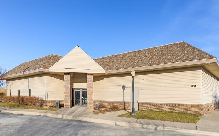 Pictures of Office, Retail property located at 5225 N 158th Ave, Omaha, NE 68116 for sales - image #1