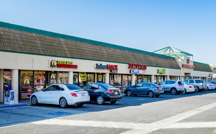 Pictures of Retail property located at 240 W Shaw Ave, Clovis, CA 93612 for sales - image #1