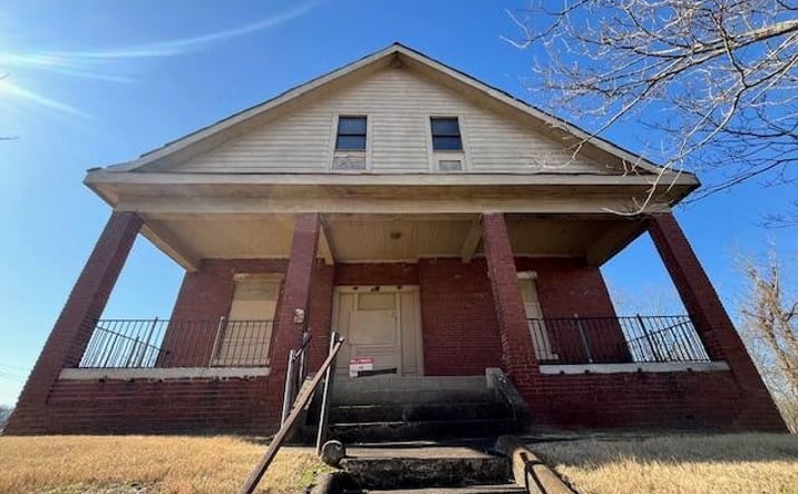 Pictures of Mixed Use property located at 1908 McCallie Ave, Chattanooga, TN 37404 for sales - image #1